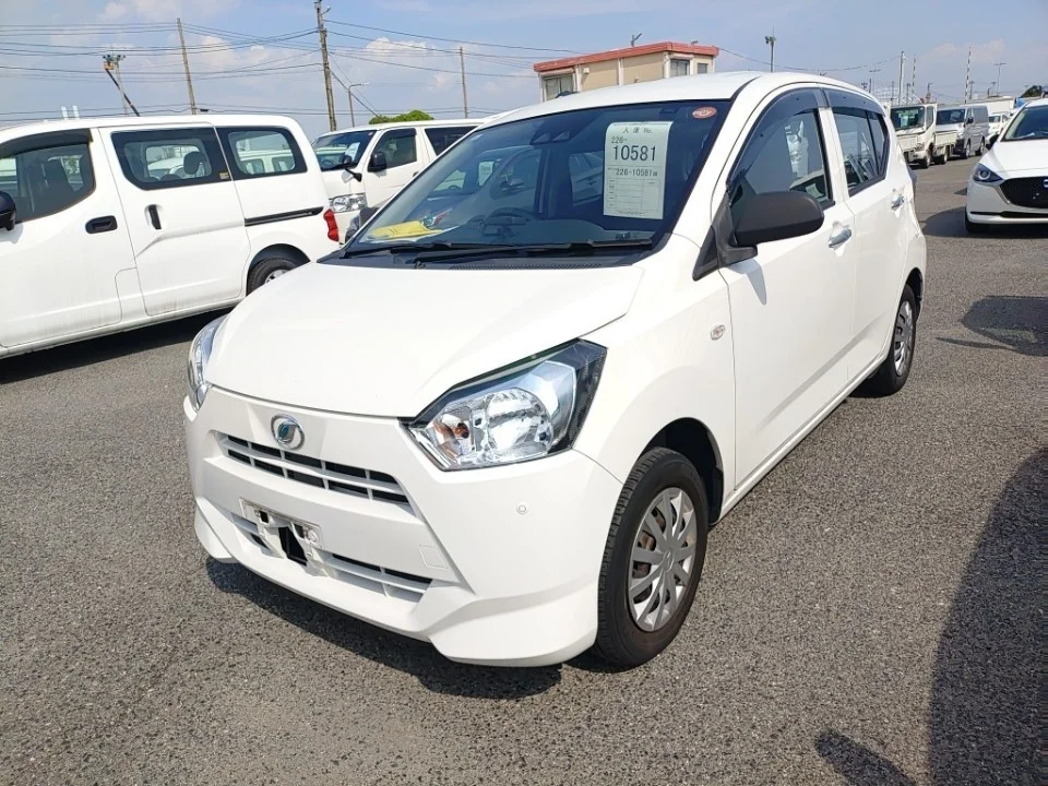 Daihatsu Mira e:S LA350S 2021